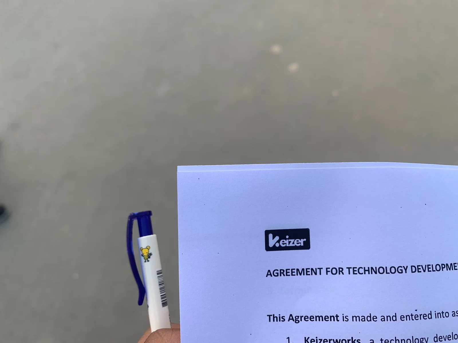A printed Keizerworks agreement for technology development